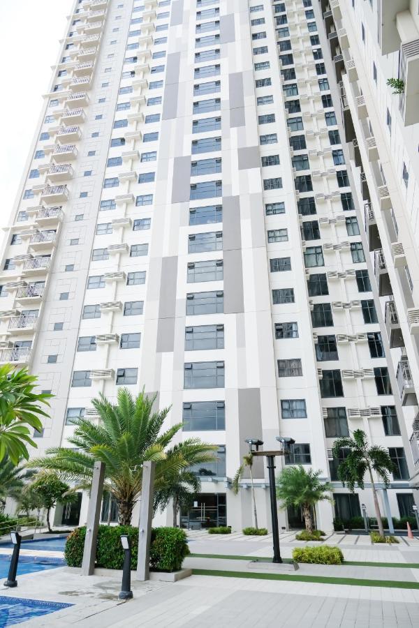 Ezeniel'S Place At Horizons 101 Condominium Cebu Exterior photo