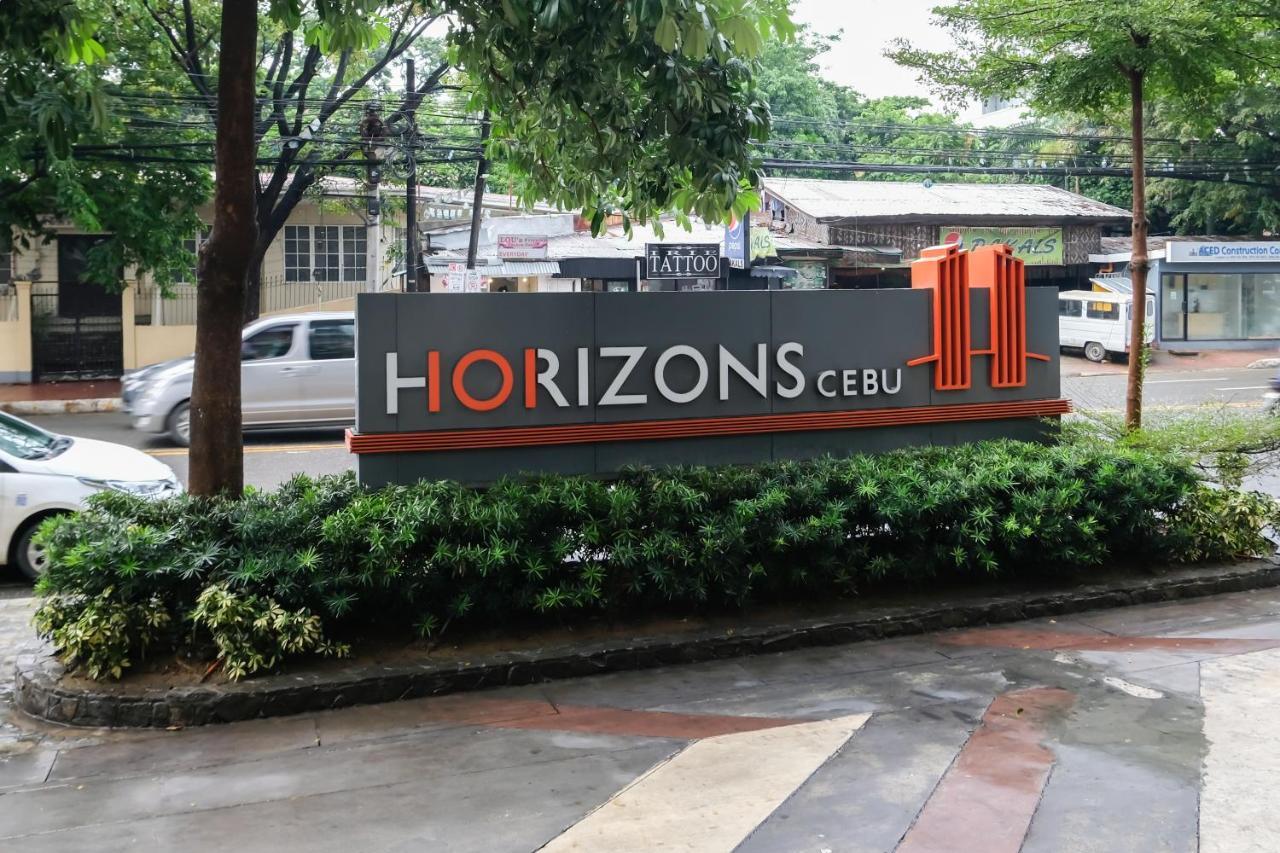 Ezeniel'S Place At Horizons 101 Condominium Cebu Exterior photo