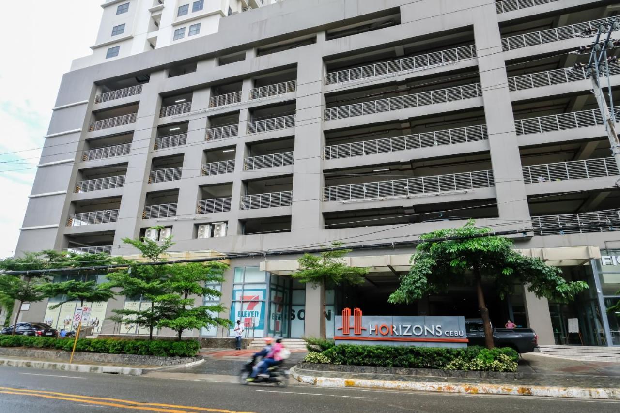 Ezeniel'S Place At Horizons 101 Condominium Cebu Exterior photo