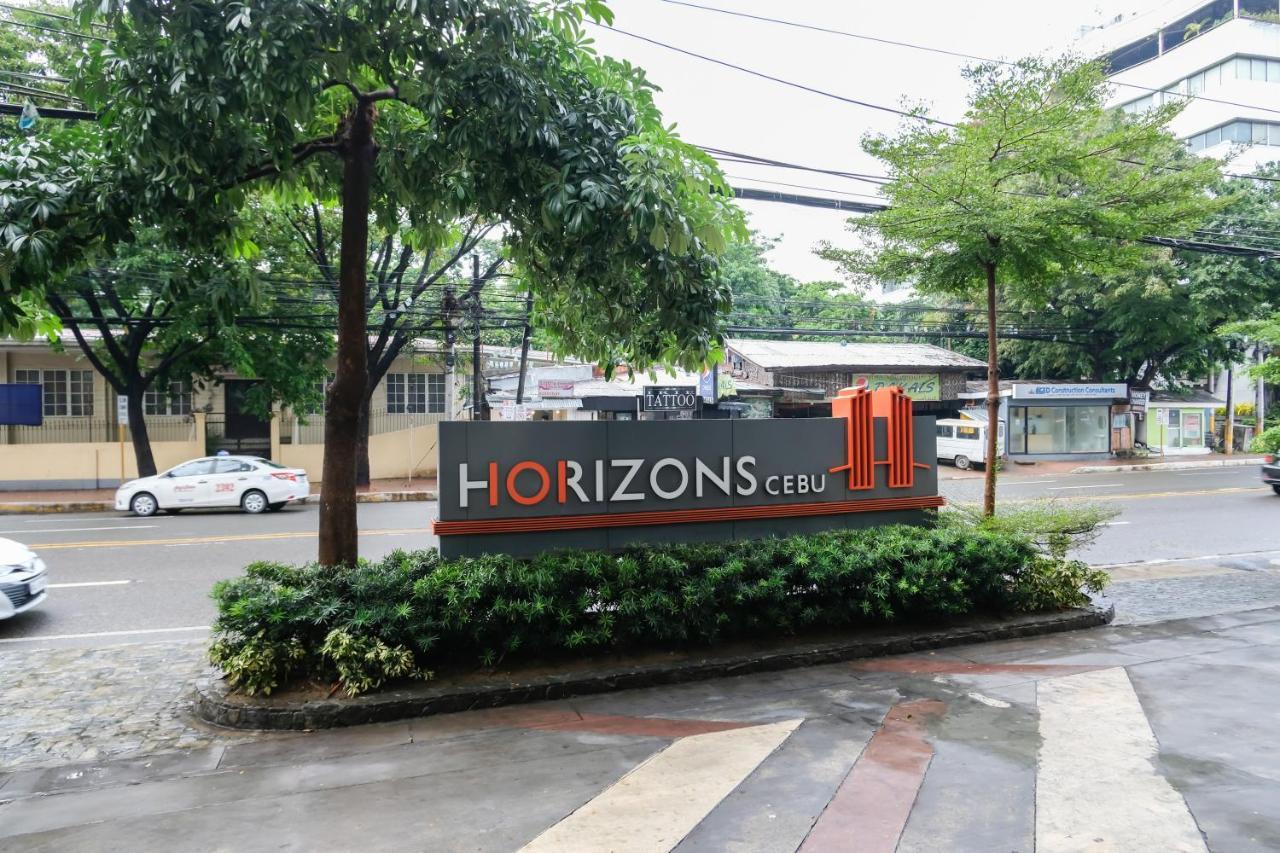 Ezeniel'S Place At Horizons 101 Condominium Cebu Exterior photo