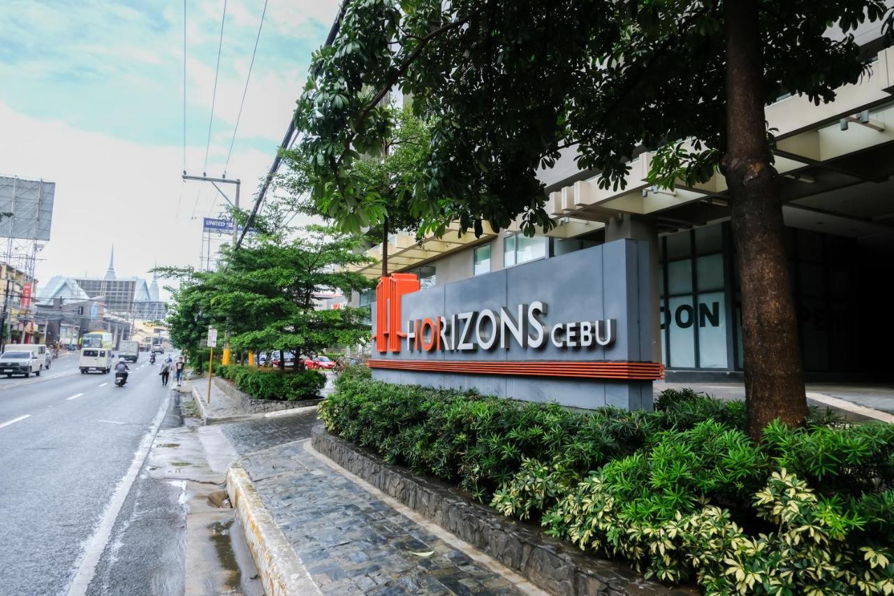 Ezeniel'S Place At Horizons 101 Condominium Cebu Exterior photo